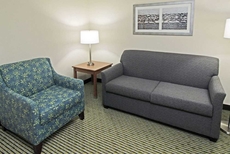 Quality Suites Lake Wright - Norfolk Airport