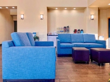 Comfort Suites University