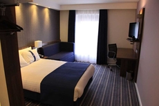 Holiday Inn Express Dunstable, an IHG Hotel