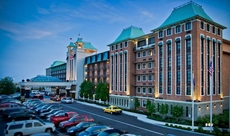 Crowne Plaza Louisville Airport Expo Center, an IHG Hotel