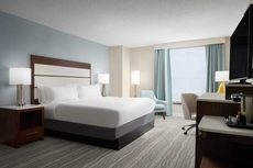 DoubleTree by Hilton Hotel Norfolk Airport