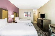 La Quinta Inn & Suites by Wyndham Hillsboro