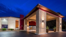 BEST WESTERN Plus North Canton Inn & Suites