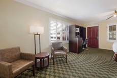 Clarion Collection Wilkie's Inn Pacific Grove - Monterey