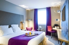 BEST WESTERN Plus Paris Velizy