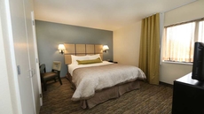 Candlewood Suites East Lansing, an IHG Hotel