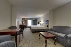 Holiday Inn Express Hotel & Suites Middleboro Raynham, an IHG Hotel