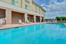 Holiday Inn Express & Suites Porterville