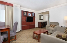 Holiday Inn University Plaza-Bowling Green, an IHG Hotel