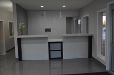 Econo Lodge Inn & Suites