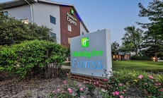 Holiday Inn Express Chicago NW - Vernon Hills, an IHG Hotel