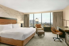 DoubleTree by Hilton McLean Tysons