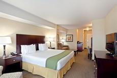 Holiday Inn Express & Suites Lynnwood