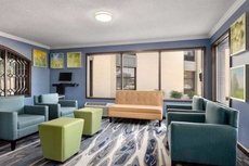 Days Inn & Suites by Wyndham Merrillville