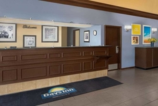 Days Inn & Suites by Wyndham Merrillville