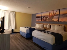 Days Inn & Suites by Wyndham Merrillville