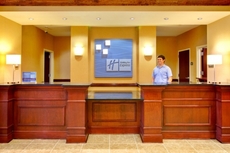 Holiday Inn Express & Suites Millington-Memphis Area