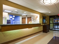 Holiday Inn Express Sheboygan-Kohler (I-43)