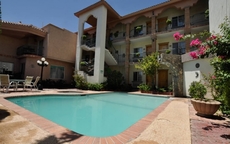 Business Hotel & Suites Maria Bonita