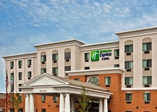 Holiday Inn Express and Suites Chicago West O'Hare Hillside-Oakbrook