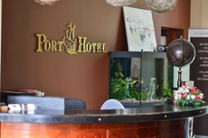 Port Hotel