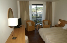 Graciosa Resort & Business Hotel