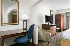 Holiday Inn Express Hotel & Suites Clinton, an IHG Hotel