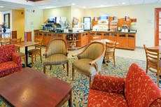 Holiday Inn Express & Suites Boston - Marlboro