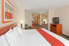 Holiday Inn Express & Suites Kent - University Area, an IHG Hotel