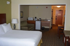 Holiday Inn Express & Suites Lancaster, an IHG Hotel