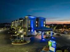 Holiday Inn Express N.Myrtle Beach- Little River, an IHG Hotel