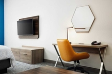 Holiday Inn Express & Suites Bridgeport by IHG