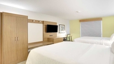 Holiday Inn Express & Suites Portland, an IHG Hotel