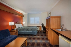 Days Inn & Suites by Wyndham Antioch