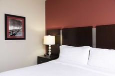 Holiday Inn Express Hotel & Suites New Philadelphia, an IHG Hotel