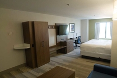 Holiday Inn Express & Suites Douglas, an IHG Hotel