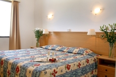 Stephanos Hotel Apartments