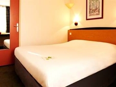 Hotel Campanile Evry Est - Saint Germain Les Corbeil