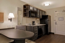 Candlewood Suites Indianapolis - South, an IHG Hotel