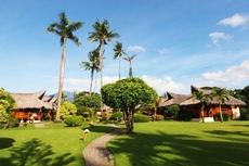 Pura Vida Beach and Dive Resort