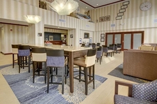 Hampton Inn & Suites Alexandria