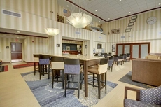 Hampton Inn & Suites Alexandria