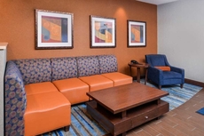 Holiday Inn Express & Suites York, an IHG Hotel