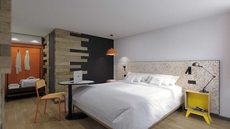 greet Hotel Chatellerault