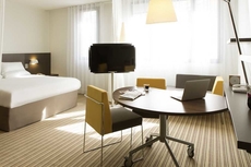 B&B HOTEL Velizy Est