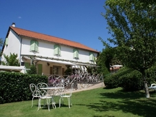 Auberge De La Tomette