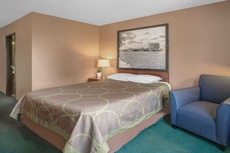 Baymont by Wyndham Oshkosh Airport