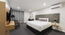 Avenue Hotel Canberra