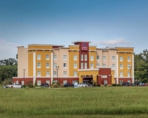 Comfort Suites near Tanger Outlet Mall