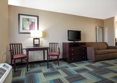 Quality Inn & Suites Arnold - St Louis